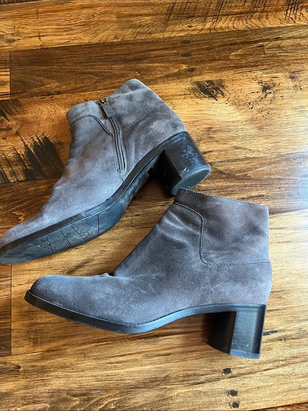 Aquatalia Tilda Weatherproof Suede Bootie in Gray Sz 10